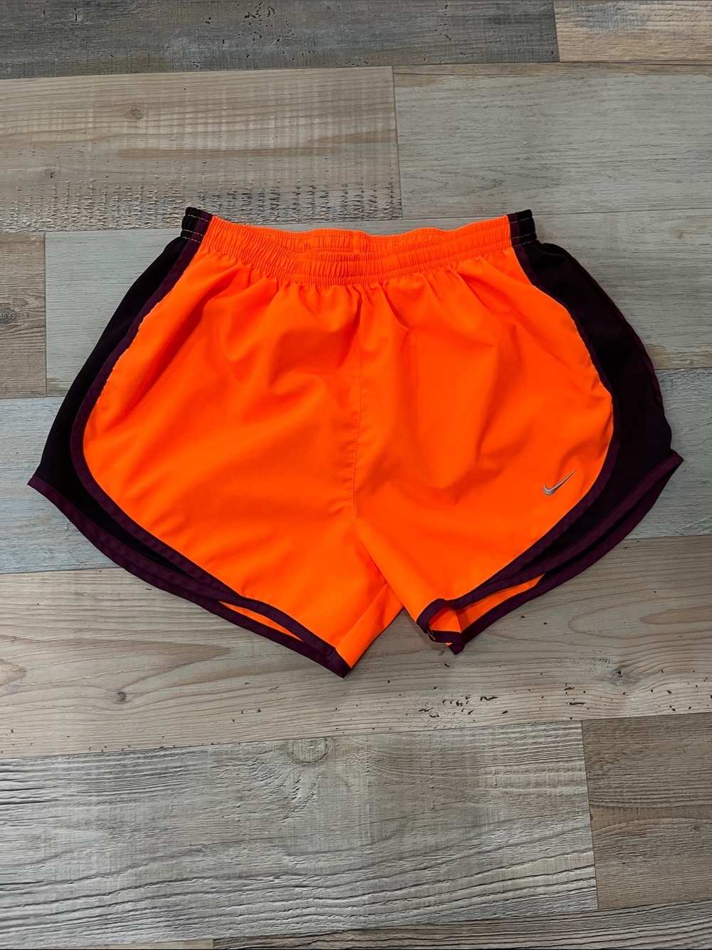 Nike Women's Neon Orange Athletic Shorts with Dark Contrast Sz M Activewear